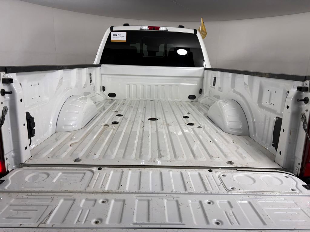 Certified 2026 Ford F450 Platinum w/ FX4 Off-Road Package AWD/4WD image 33