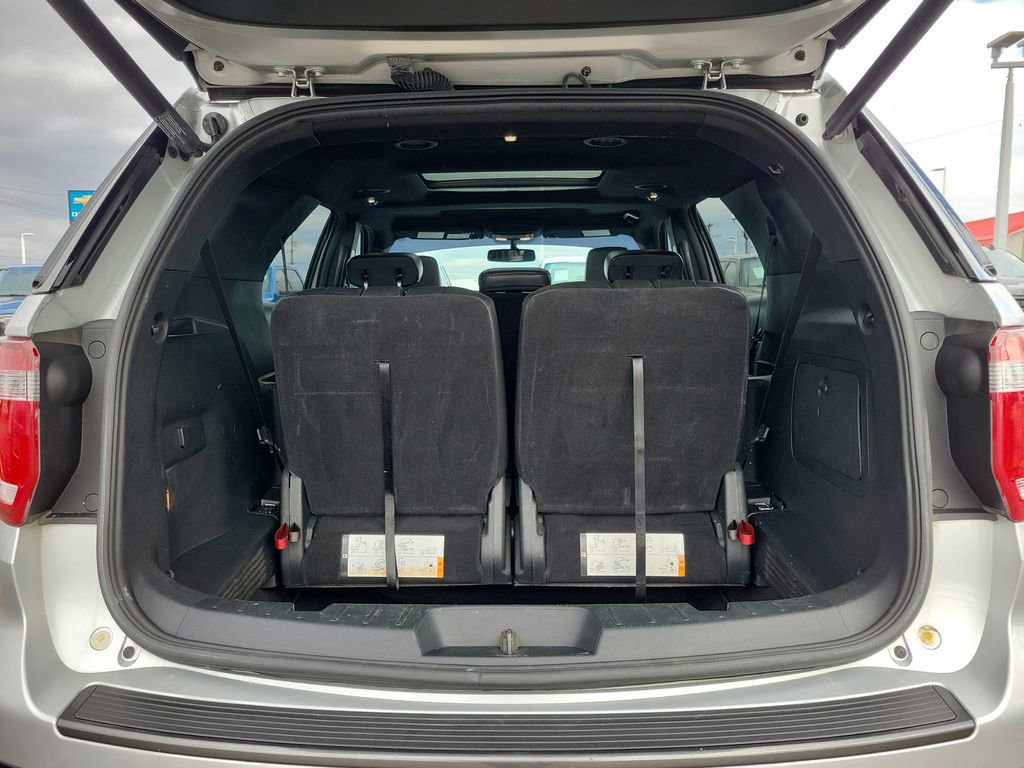 Certified 2021 Ford F150 XLT w/ Equipment Group 302A High image 10