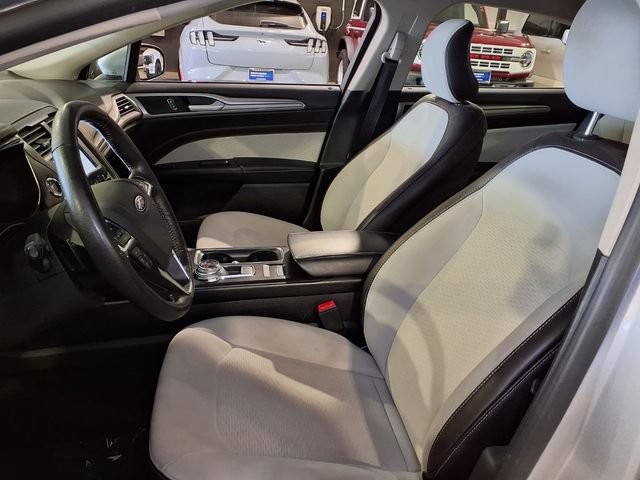 Certified 2019 Ford Fusion SE w/ Equipment Group 151A FWD image 19