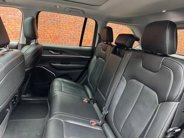 Used 2022 Jeep Grand Cherokee Limited 4xe image 26