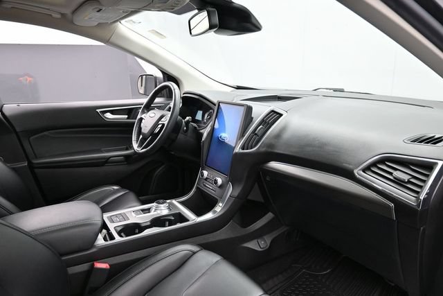 Certified 2022 Ford Edge Titanium AWD/4WD image 32