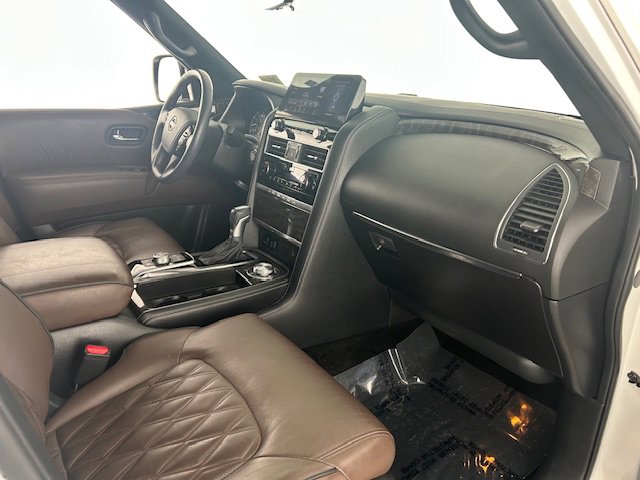 Used 2023 Nissan Armada Platinum w/ Captain's Chairs Package AWD/4WD image 10
