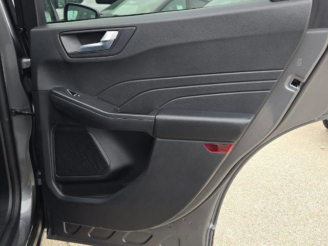 Certified 2022 Ford Escape Titanium w/ Class II Trailer Tow Package image 13