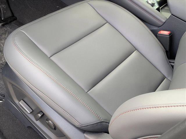 Certified 2026 Ford Explorer Active w/ Active Comfort Package RWD image 9