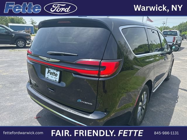 Used 2023 Chrysler Pacifica Limited FWD image 8