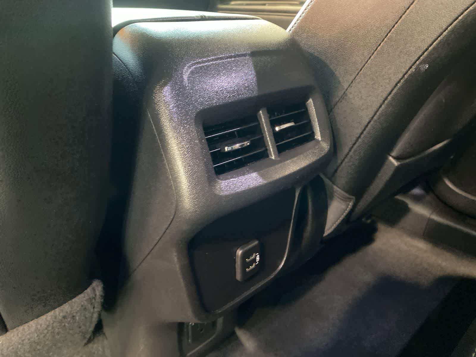 Used 2024 GMC Terrain SLT FWD image 27