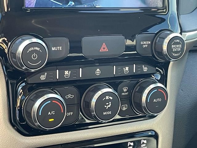 Used 2019 RAM 1500 Laramie AWD/4WD image 29