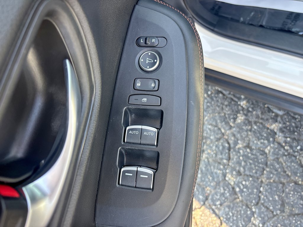 Used 2024 Honda HR-V Sport image 25