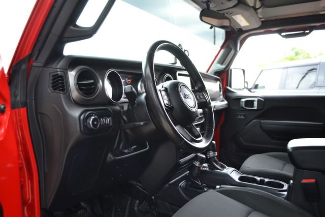 Used 2022 Jeep Wrangler Sport AWD/4WD image 12