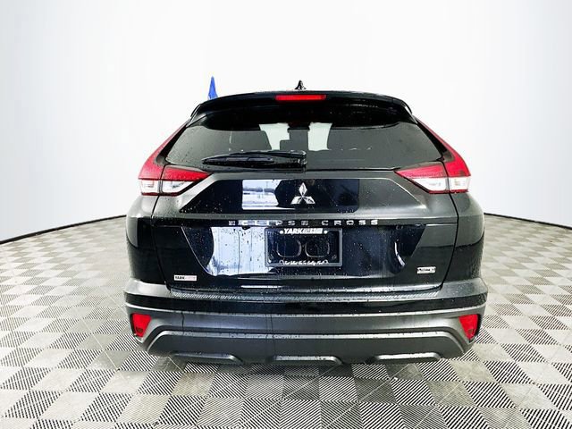 Used 2023 Mitsubishi Eclipse Cross LE image 4