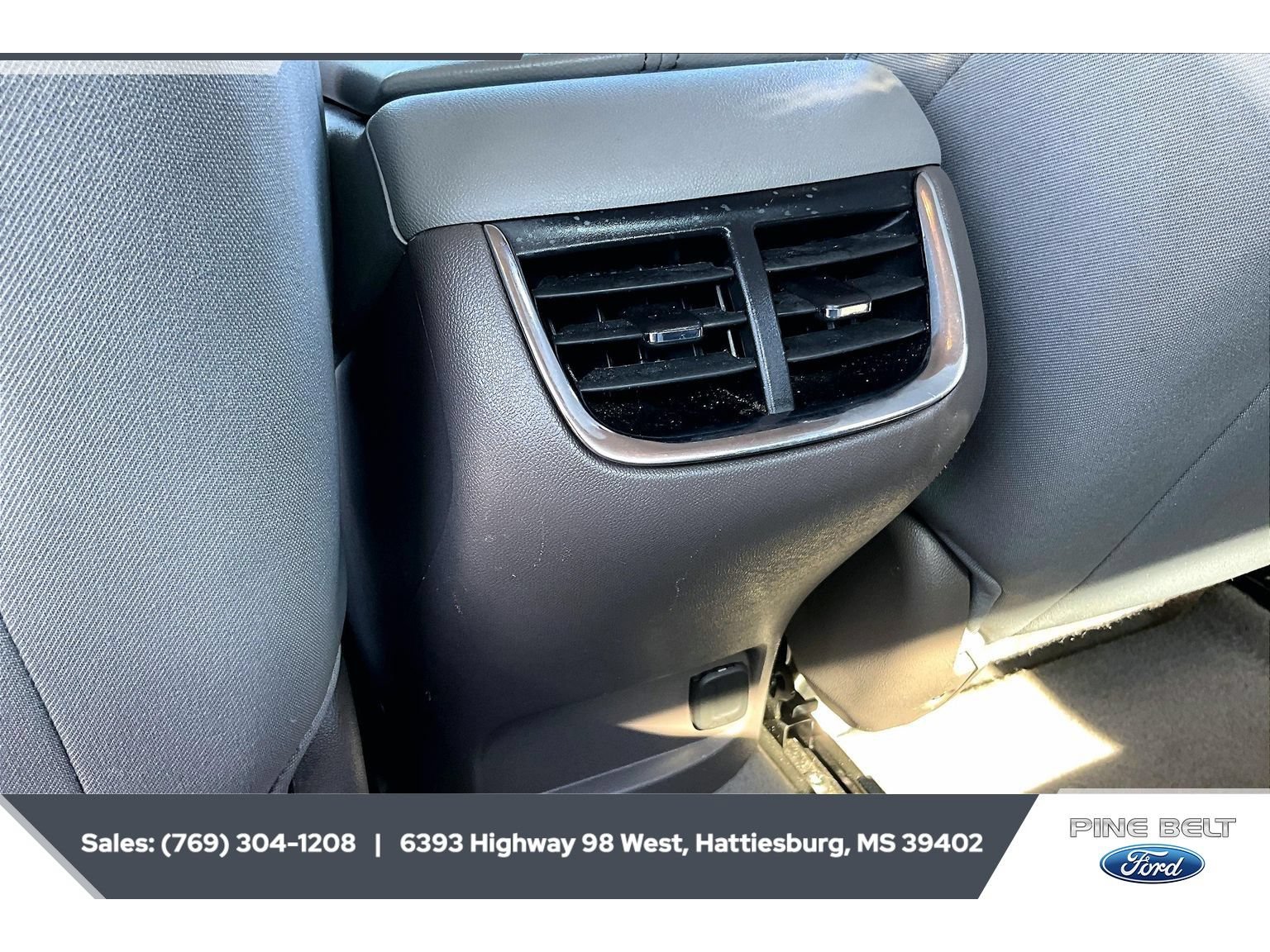 Used 2024 Chevrolet Malibu LT FWD image 24