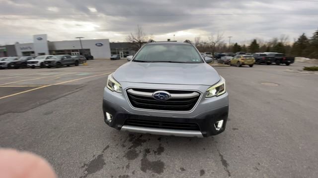 Used 2021 Subaru Outback Limited image 3
