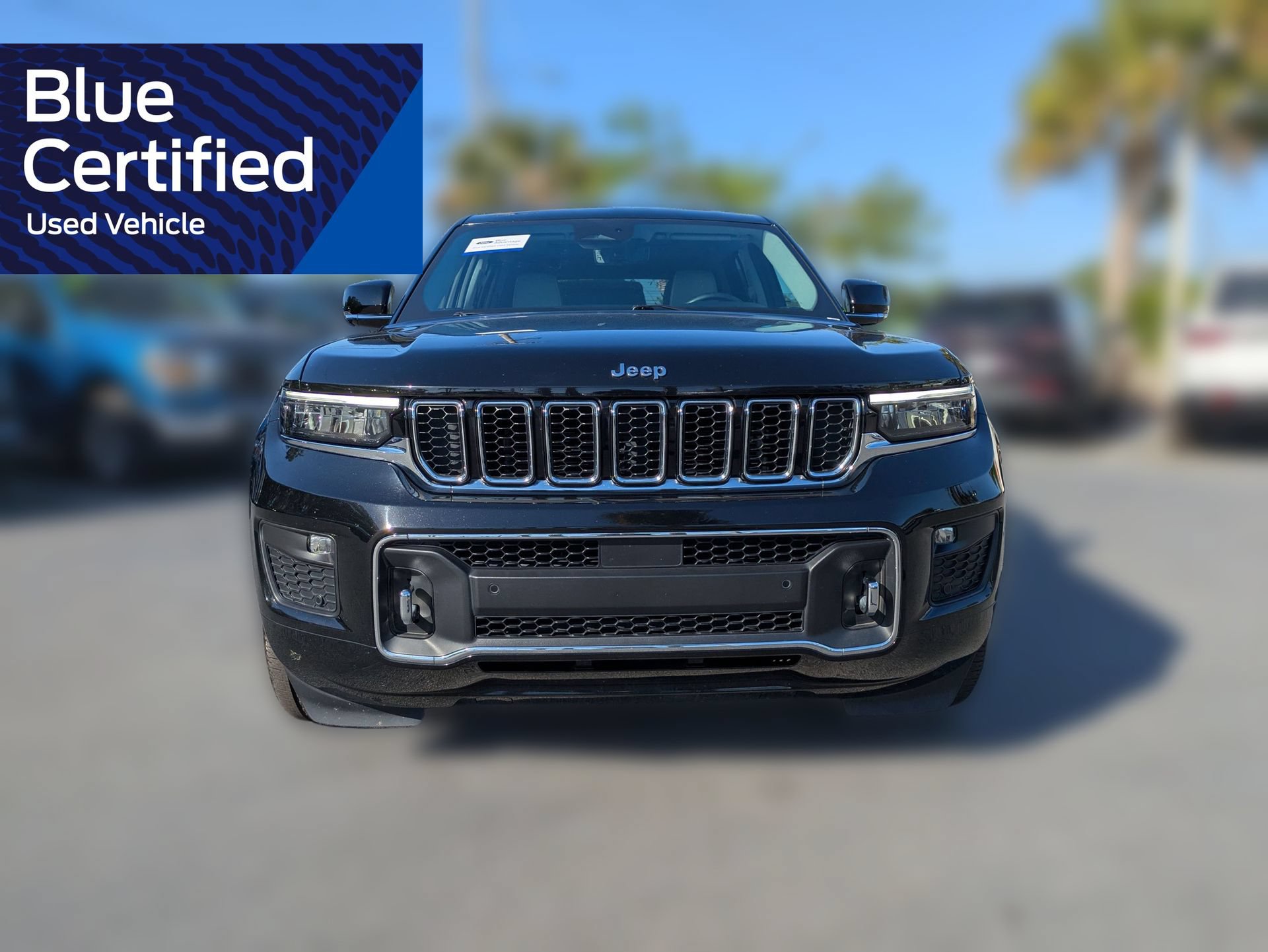 Used 2022 Jeep Grand Cherokee Overland w/ Luxury Tech Group IV AWD/4WD image 11