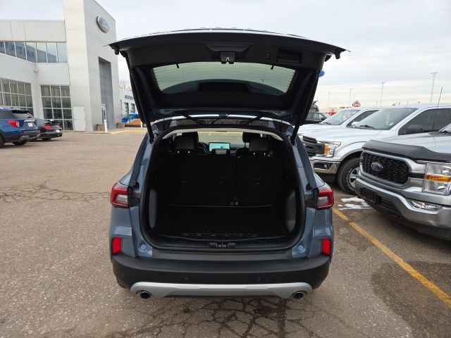 Certified 2025 Ford Escape Platinum image 10