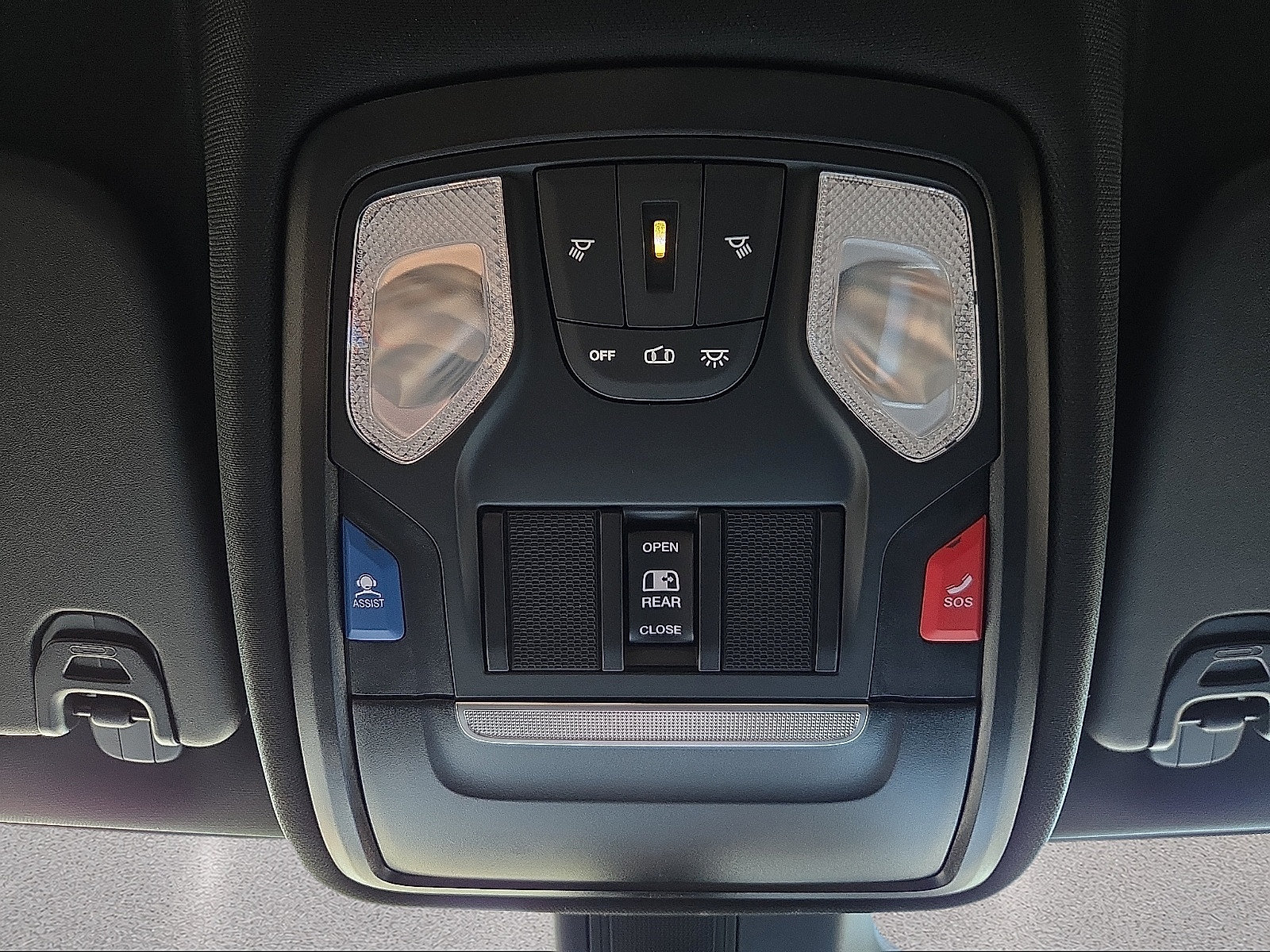 Used 2026 RAM 1500 Express AWD/4WD image 19