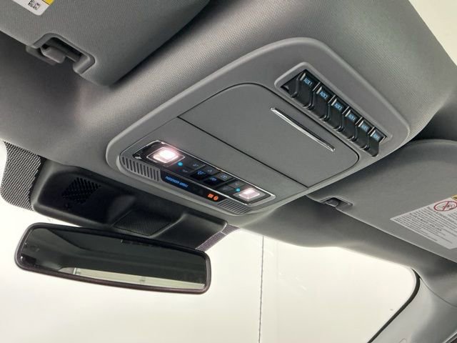 Certified 2025 Ford F350 Lariat w/ FX4 Off-Road Package image 25