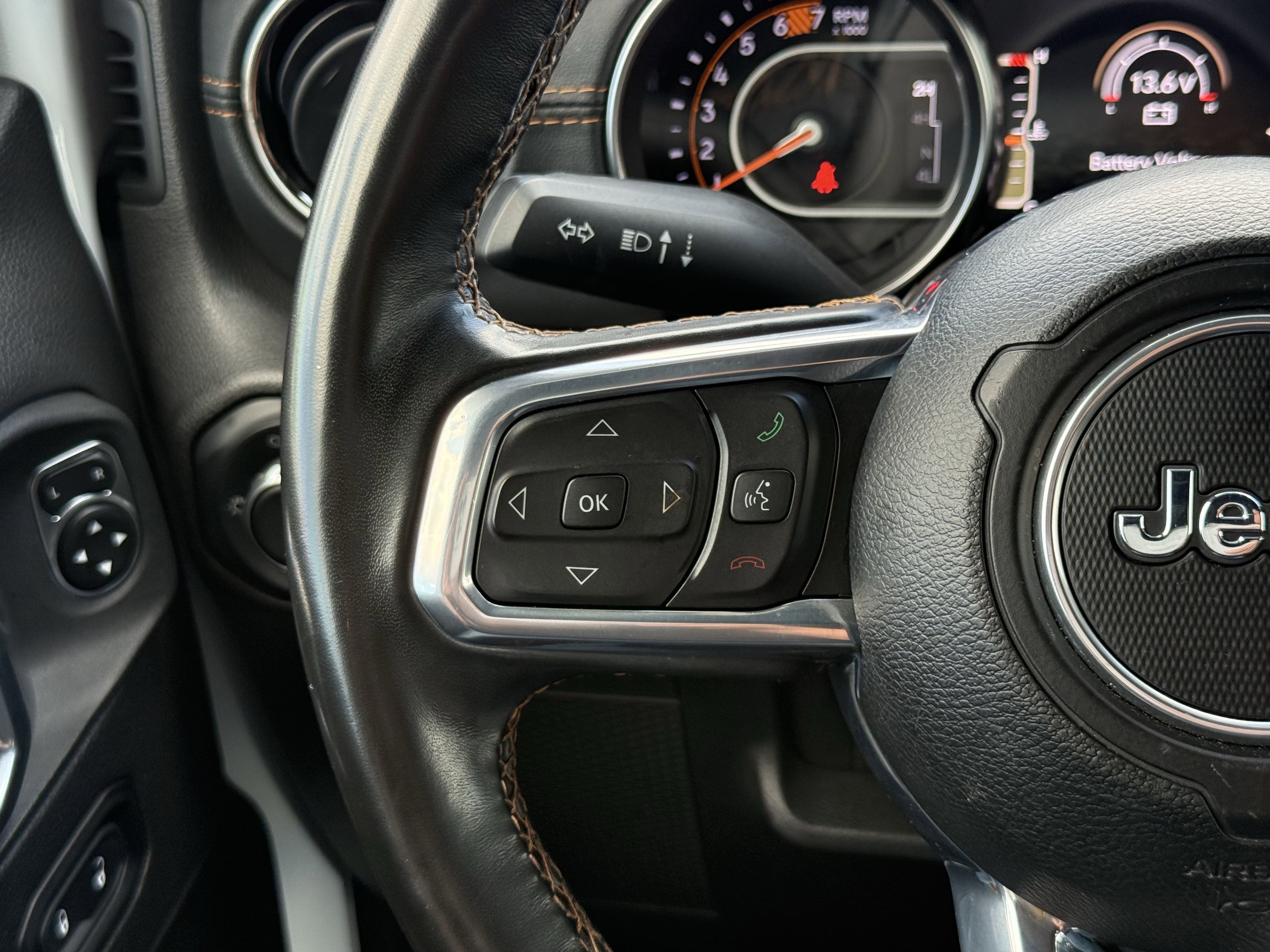 Used 2021 Jeep Wrangler Unlimited Sahara AWD/4WD image 24