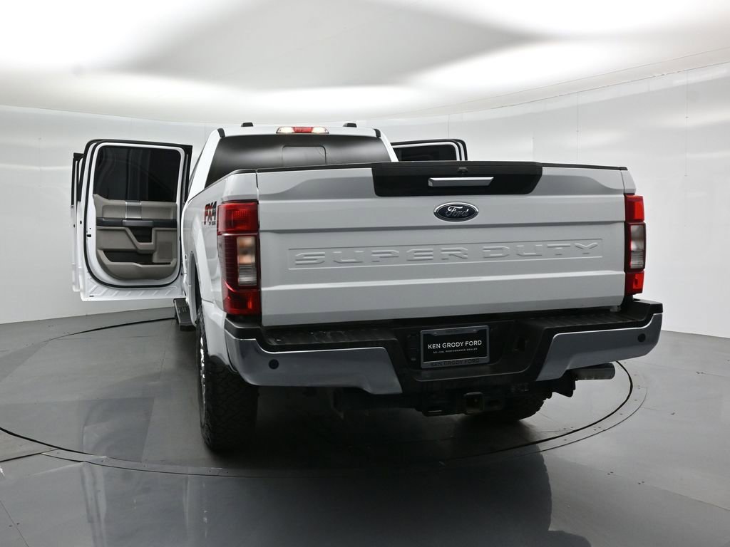 Certified 2022 Ford F250 XLT w/ XLT Premium Package AWD/4WD image 30