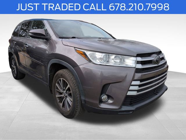 Used 2019 Toyota Highlander XLE image 1