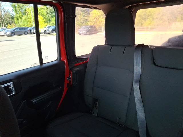 Used 2018 Jeep Wrangler Unlimited Sport AWD/4WD image 12