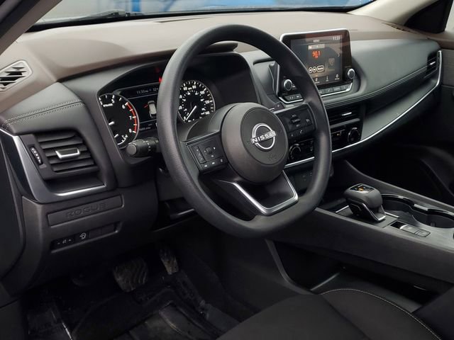 Used 2023 Nissan Rogue S image 11