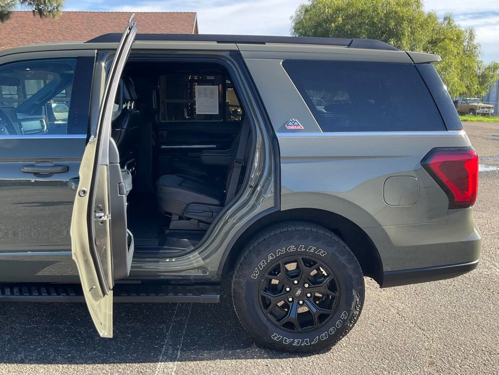 Certified 2024 Ford Expedition Timberline image 36