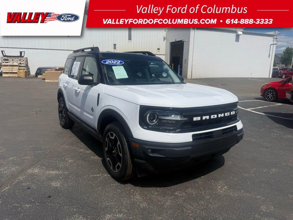 Certified 2022 Ford Bronco Sport Outer Banks w/ Tech Package AWD/4WD image 1