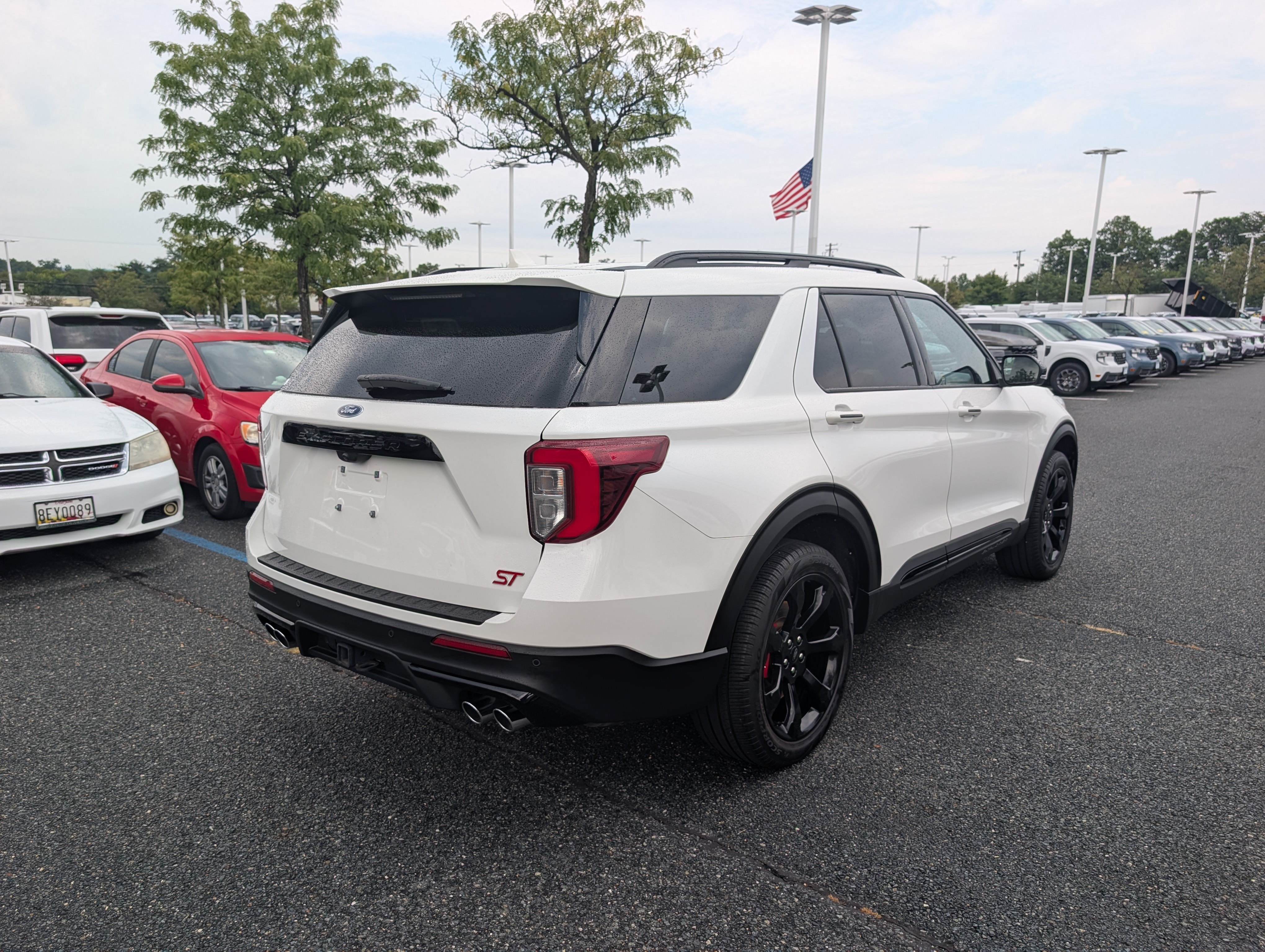 Certified 2023 Ford Explorer ST w/ Equipment Group 401A AWD/4WD image 3