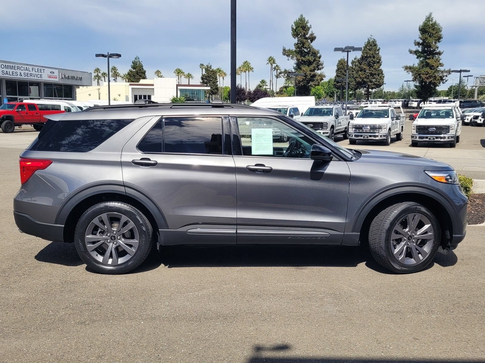 Certified 2023 Ford Explorer XLT w/ Equipment Group 202A RWD image 3