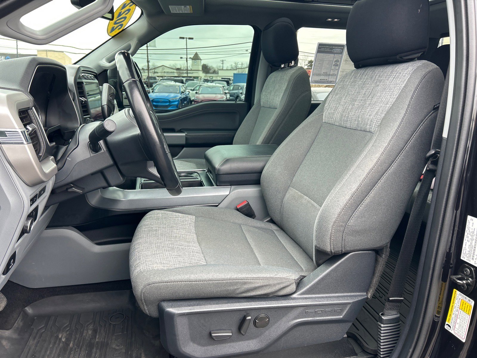 Certified 2022 Ford F150 XLT w/ Equipment Group 302A High image 8