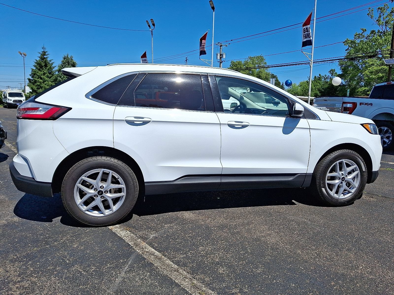 Certified 2023 Ford Edge SEL w/ Convenience Package AWD/4WD image 7