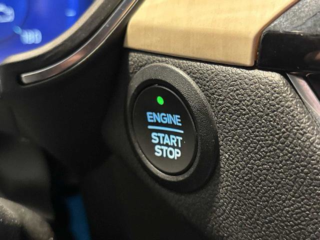 Certified 2022 Ford Escape Titanium w/ Titanium Premium Package image 16