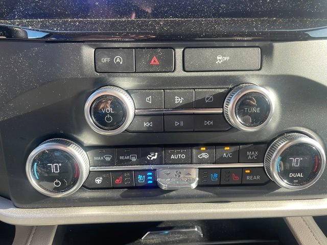 Certified 2024 Ford Expedition XLT RWD image 34