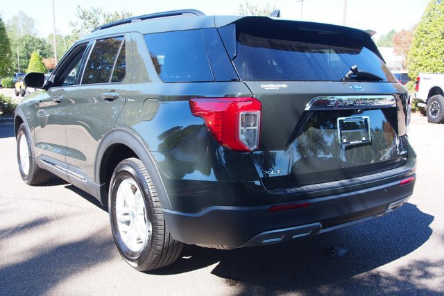 Certified 2022 Ford Explorer XLT w/ Equipment Group 202A image 3