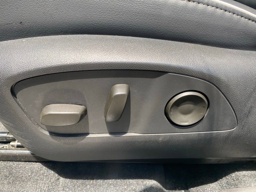 Used 2025 Buick Enclave Preferred FWD image 15