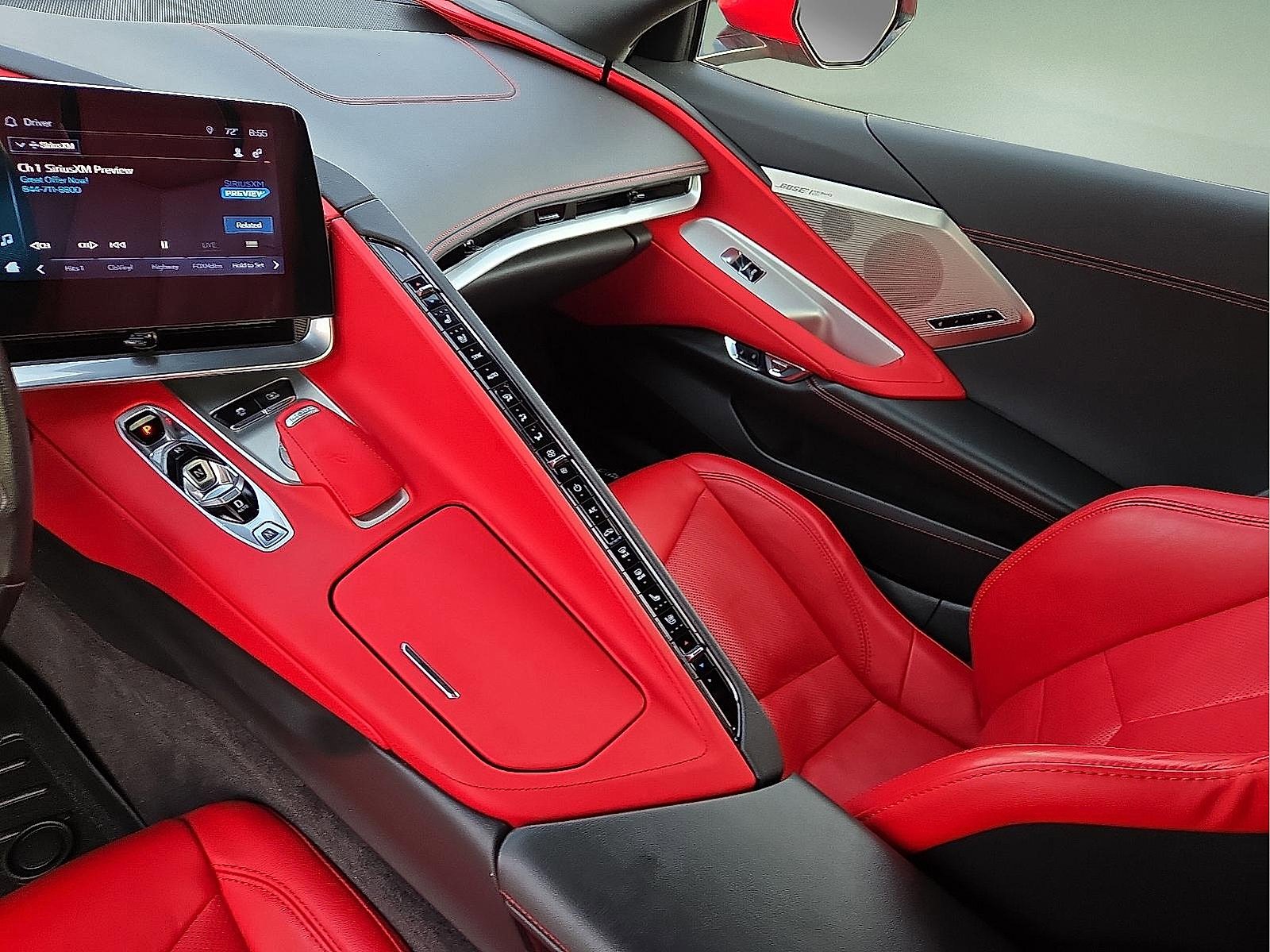 Used 2024 Chevrolet Corvette Stingray Preferred Cpe w/ 2LT image 11