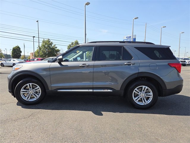 Certified 2022 Ford Explorer XLT w/ Equipment Group 202A image 2