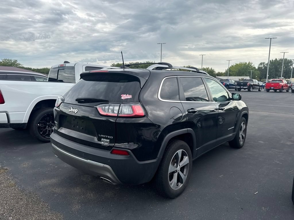 Used 2019 Jeep Cherokee Limited AWD/4WD image 3