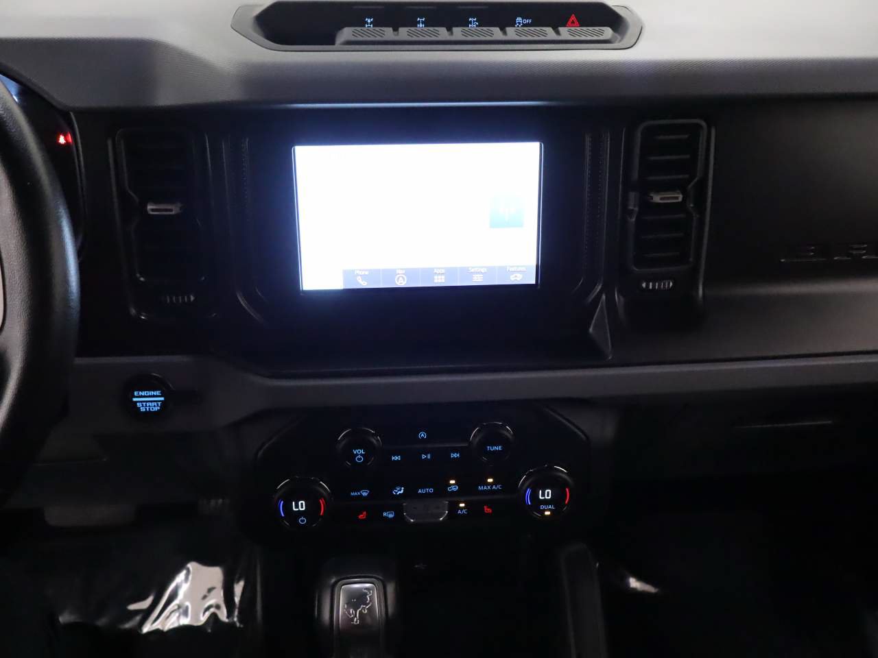 Certified 2023 Ford Bronco Big Bend w/ Sasquatch Package AWD/4WD image 10