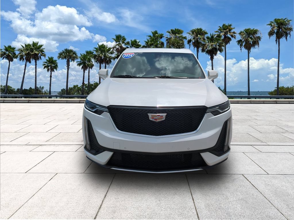 Used 2024 Cadillac XT6 Sport AWD/4WD image 2