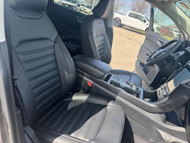 Certified 2024 Ford Edge SEL w/ Convenience Package image 34
