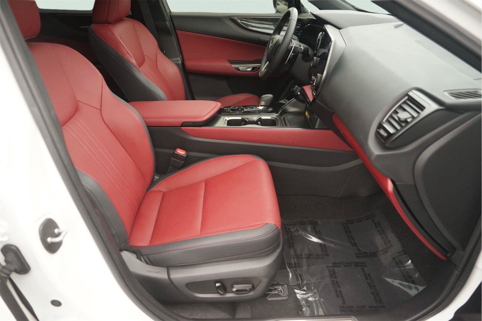 Used 2025 Lexus NX 250 FWD w/ Accessory Package (2T) image 19