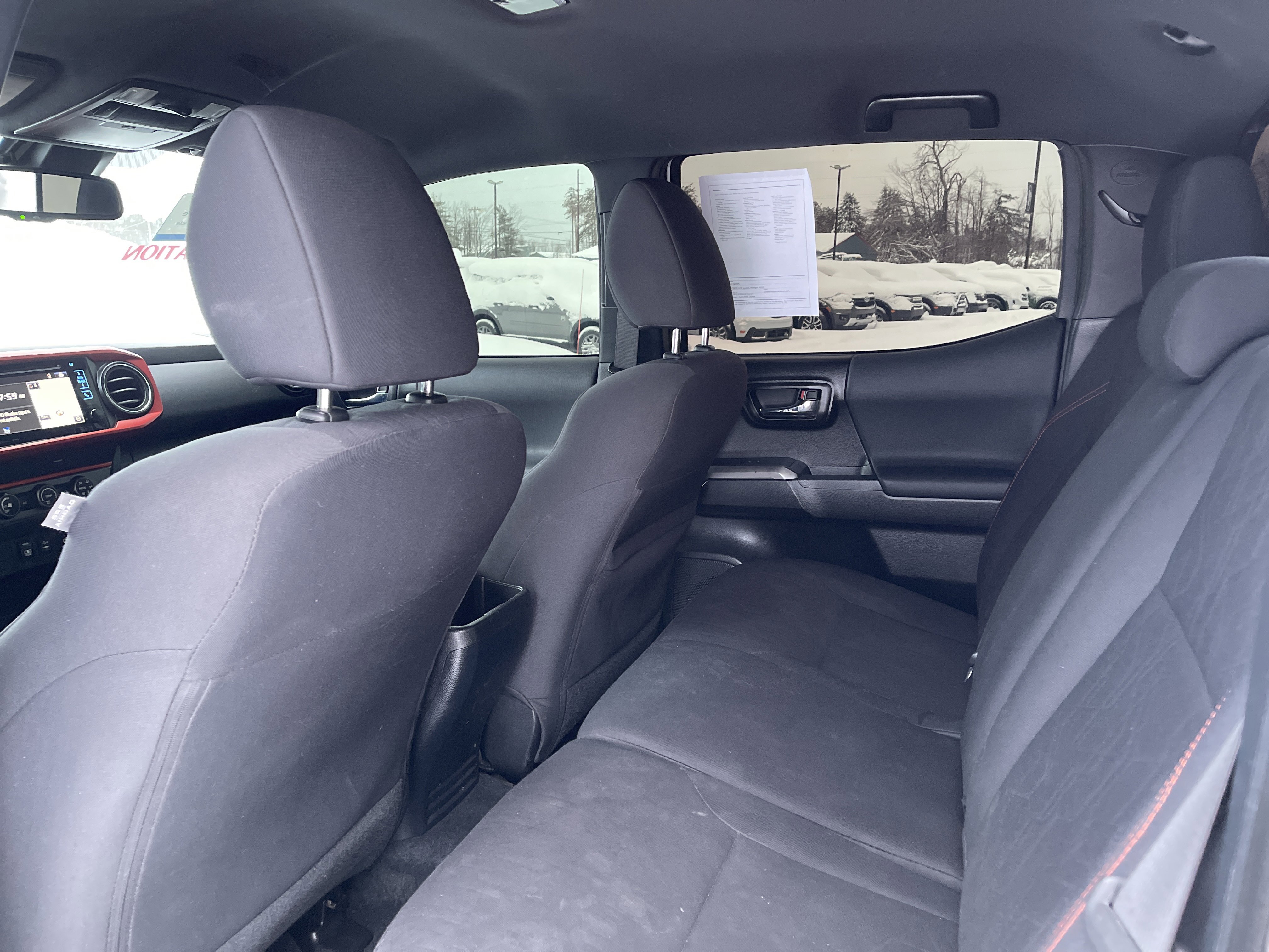 Used 2019 Toyota Tacoma TRD Sport image 11