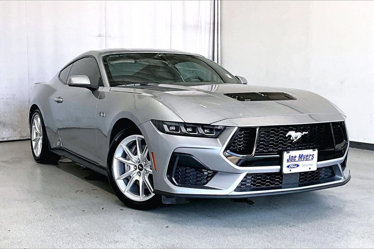Certified 2025 Ford Mustang GT Premium RWD image 1