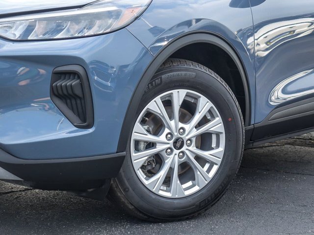Certified 2024 Ford Escape Active FWD image 4