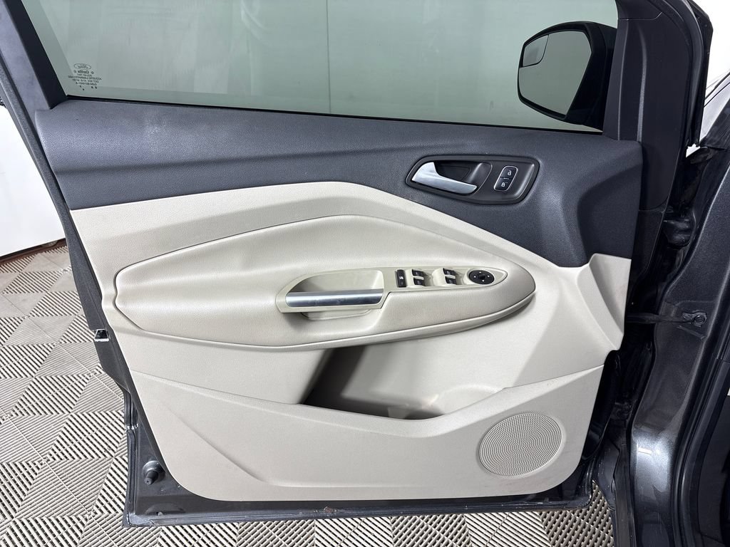 Certified 2017 Ford Escape SE FWD image 16