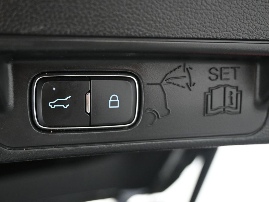 Certified 2022 Ford Explorer XLT image 27