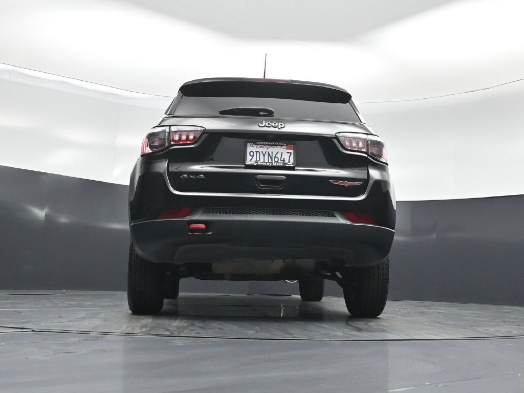 Used 2022 Jeep Compass Trailhawk AWD/4WD image 44