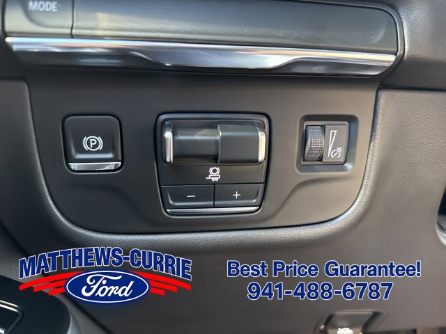 Used 2025 Cadillac Escalade ESV Premium Luxury w/ LPO, Floor Liner Package RWD image 25