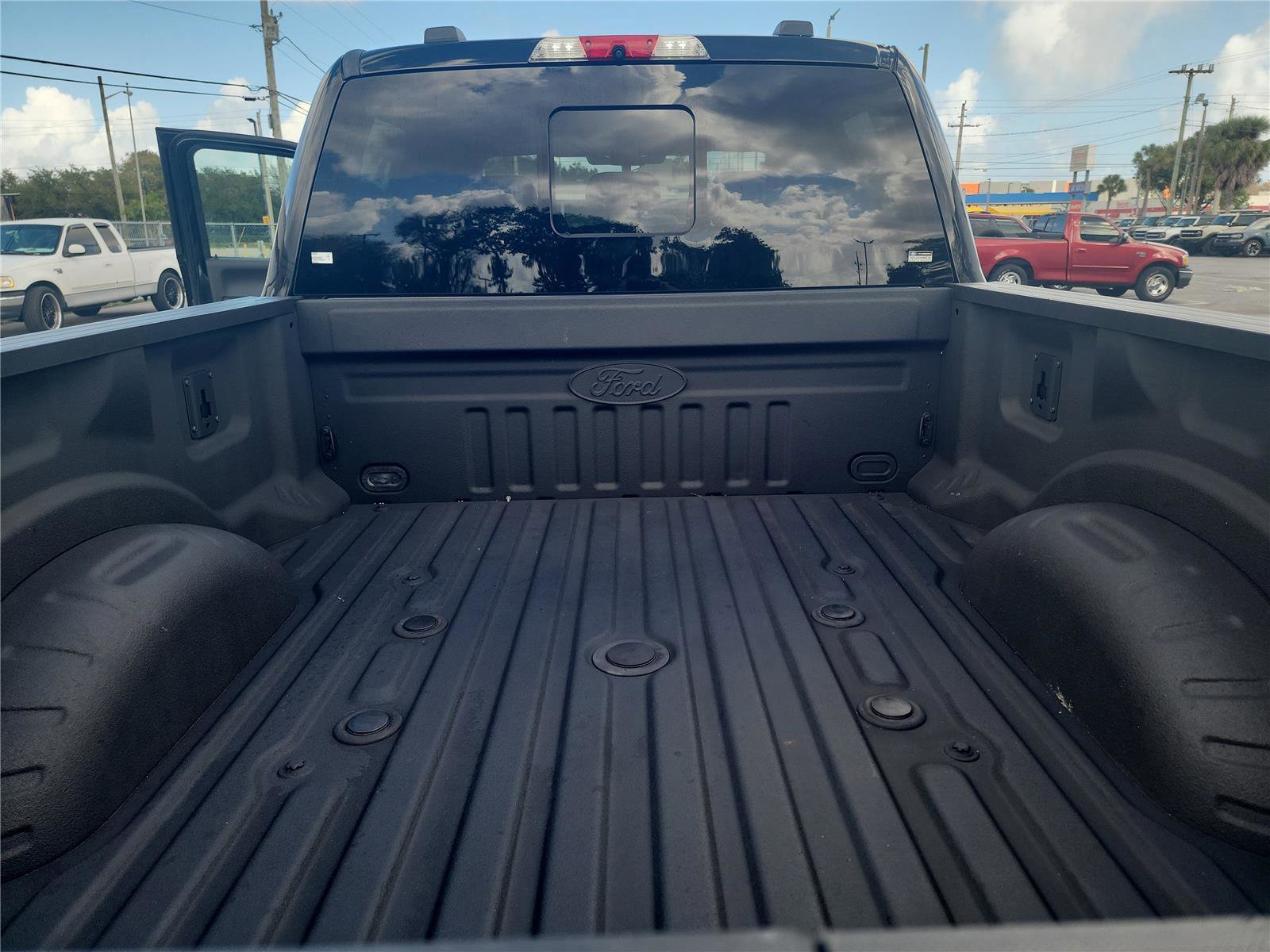 Certified 2020 Ford F250 Lariat w/ Chrome Package image 19